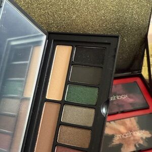 Smashbox Eyeshadow Palette - Tan, Black, Green, and Brown Hues